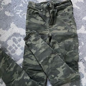 camo american eagle jeans